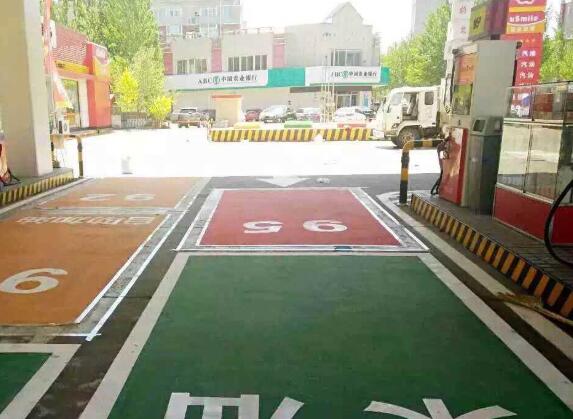 加油站車位劃線有沒有什么更好的設計方案？