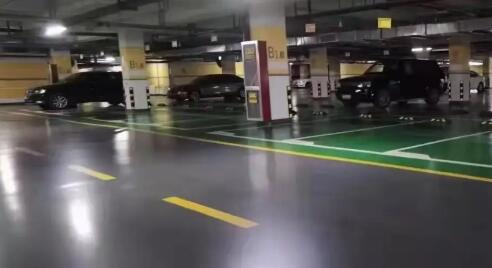 蘇州超耐磨環(huán)氧地坪施工方案？免費超耐磨環(huán)氧地坪施工方案