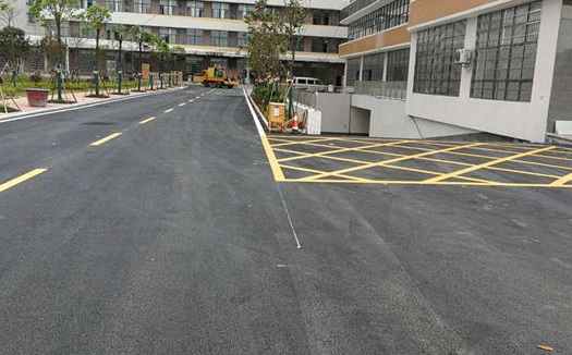 蘇州車位劃線分析，辦公樓出入口地面劃線要求？