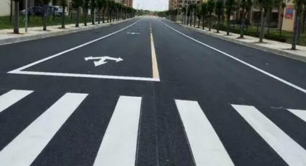 廠里道路劃線是否是必須的？優(yōu)化交通秩序，提升安全性