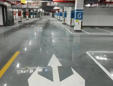 蘇州廠房地面劃線專業(yè)施工？筑牢工業(yè)安全的第一道防線